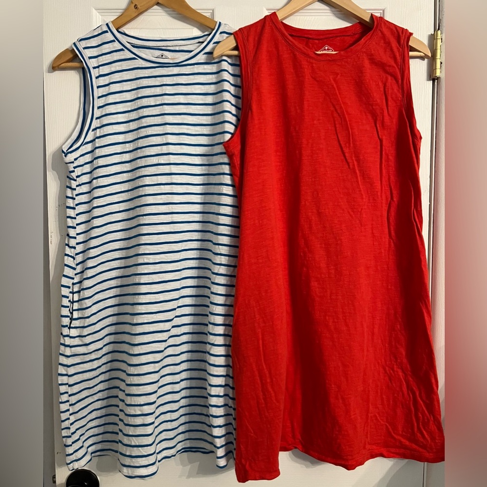 St. John’s Bay Set of 2 Women’s Size Large Red & White Sleeveless Shift Dresses